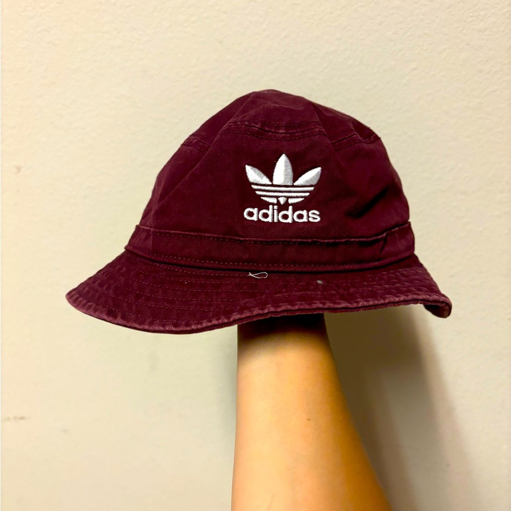 Adidas bucket hat